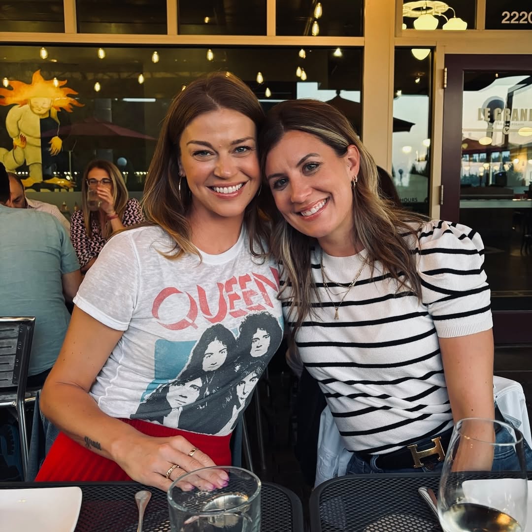 Adrianne Palicki - Photo