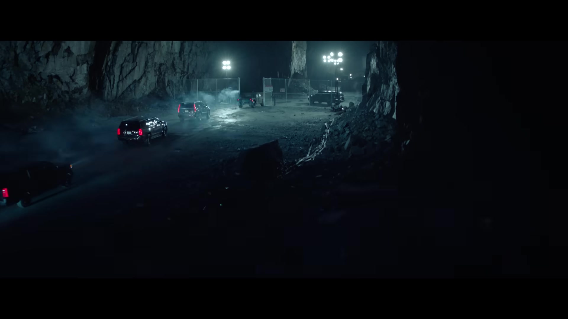 The Predator  Official Trailer